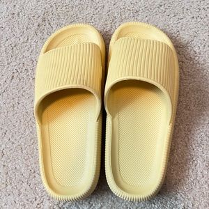 Amazon cushion slides